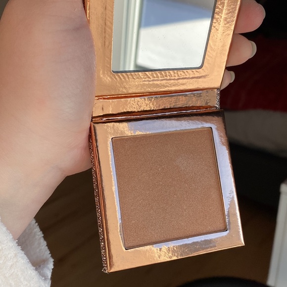 Desi x katy LIMITED EDITION HIGHLIGHTER from Dose of colors - Picture 3 of 4